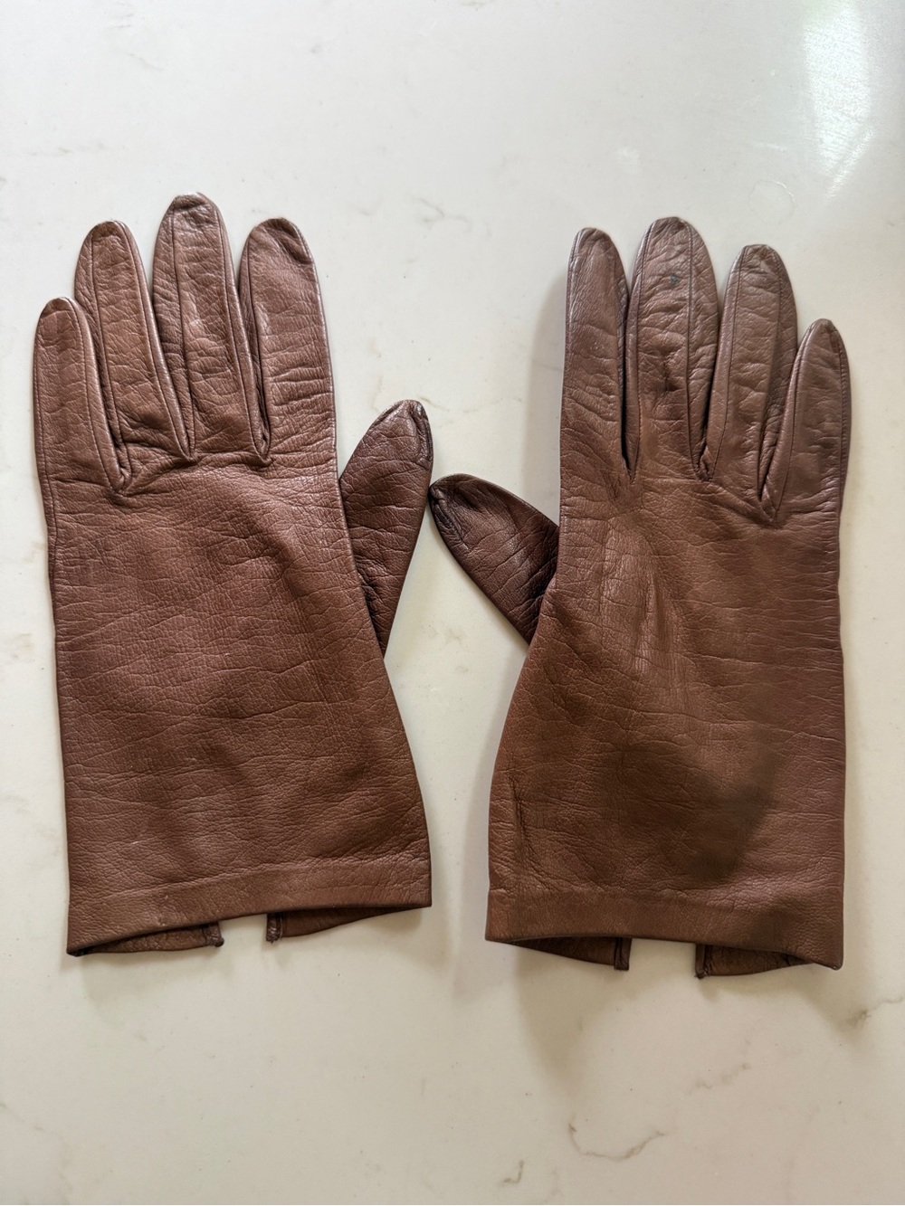 Leather Driving Gloves in Brown size 6.5-7